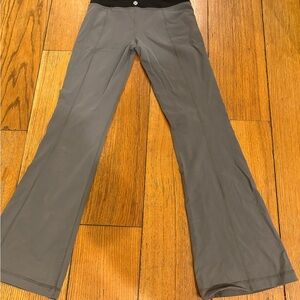 Lululemon Black and Gray Groove Pants Size 4